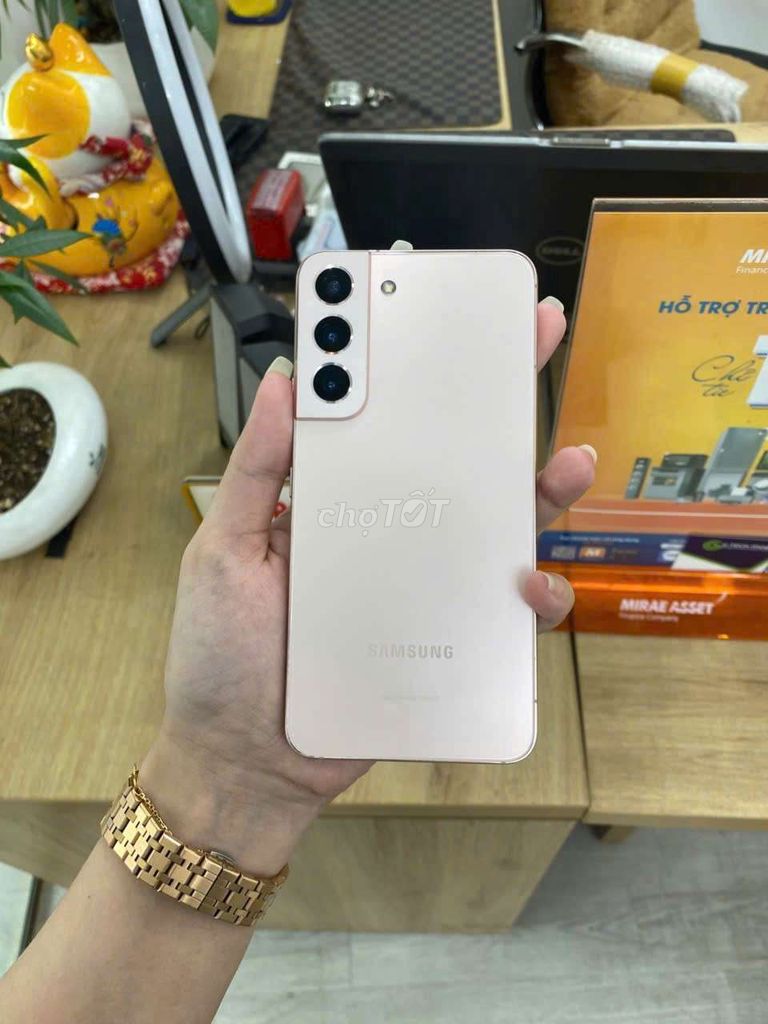 Samsung Galaxy S22plus 5G 256GB Hồng. Mua bán Điện thoại tại Quận 3 Tp Hồ Chí Minh được đăng bởi Minh phương hình 1