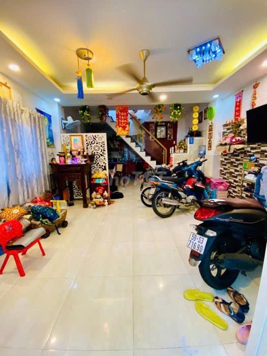 🏡Bán Nhà - GẦN CHỢ THỊ NGHÈ - 50m2 - LÔ GÓC 2 MẶT HẺM - 2PN - SÁT Q1