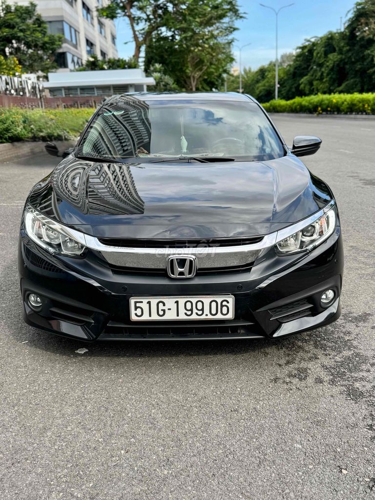 Honda Civic 2018 1.8 E - 50000 km. Mua bán Ô tô tại Quận 10 Tp Hồ Chí Minh được đăng bởi vương Đức hình 1