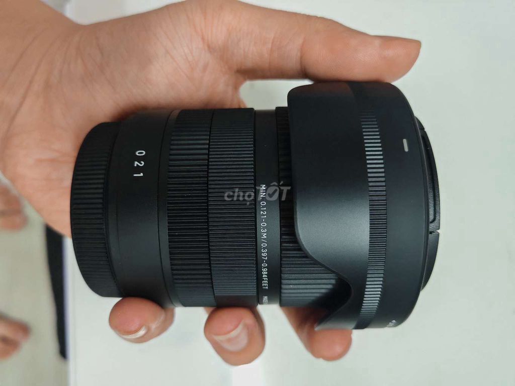 Ống kính Sigma 18-50mm f/2.8 DC DN Đen Fuji. Mua bán Máy ảnh, Máy quay tại Quận 7 Tp Hồ Chí Minh được đăng bởi Evel Lab hình 1