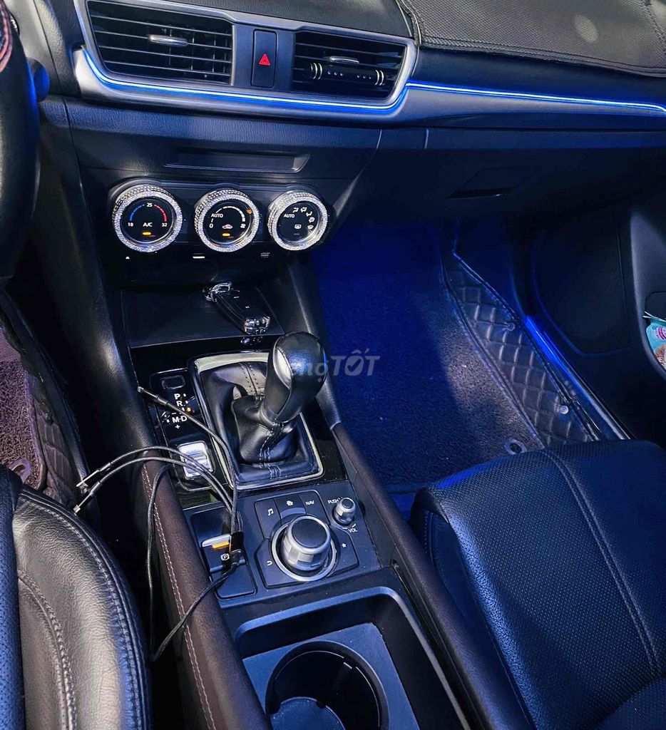 Mazda 3 FL Sedan 10/2027 thắng tự động chính chủ. Mua bán Ô tô tại Quận Tân Phú Tp Hồ Chí Minh được đăng bởi Mr Hải hình 8