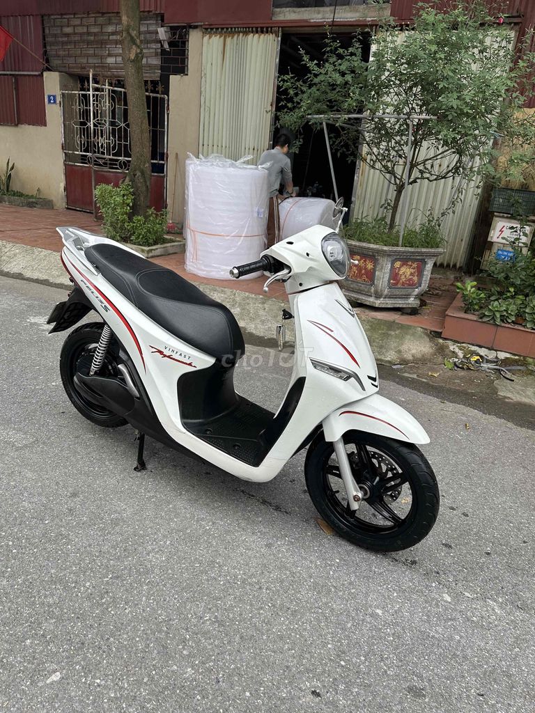 Vinfast Evo200,feliz bình, Klara. Mua bán Xe điện tại Huyện Gia Lâm Hà Nội được đăng bởi MrT hình 12