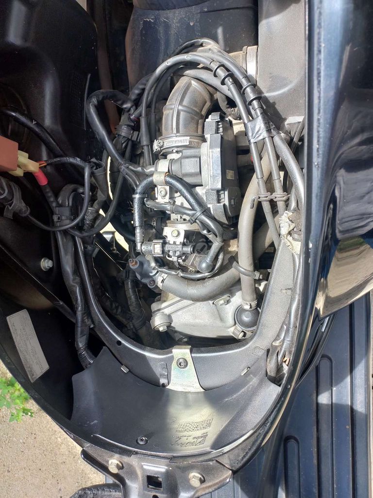 BÁN XE VESPA GTS. Mua bán Xe máy tại Huyện Phù Cát Bình Định được đăng bởi Nguyễn ANA hình 3