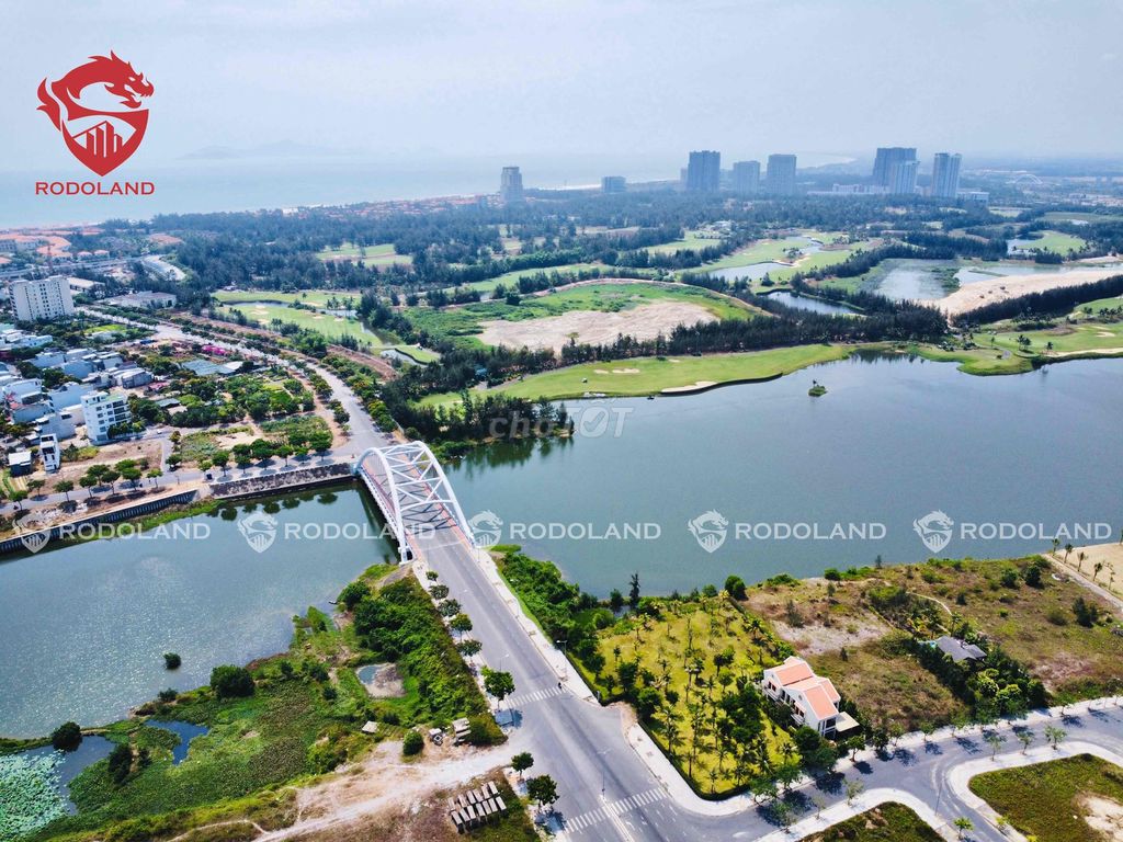 Bán đất FPT City mặt tiền Nam Kỳ Khởi Nghia nhiều vị trí đẹp, giá tốt.