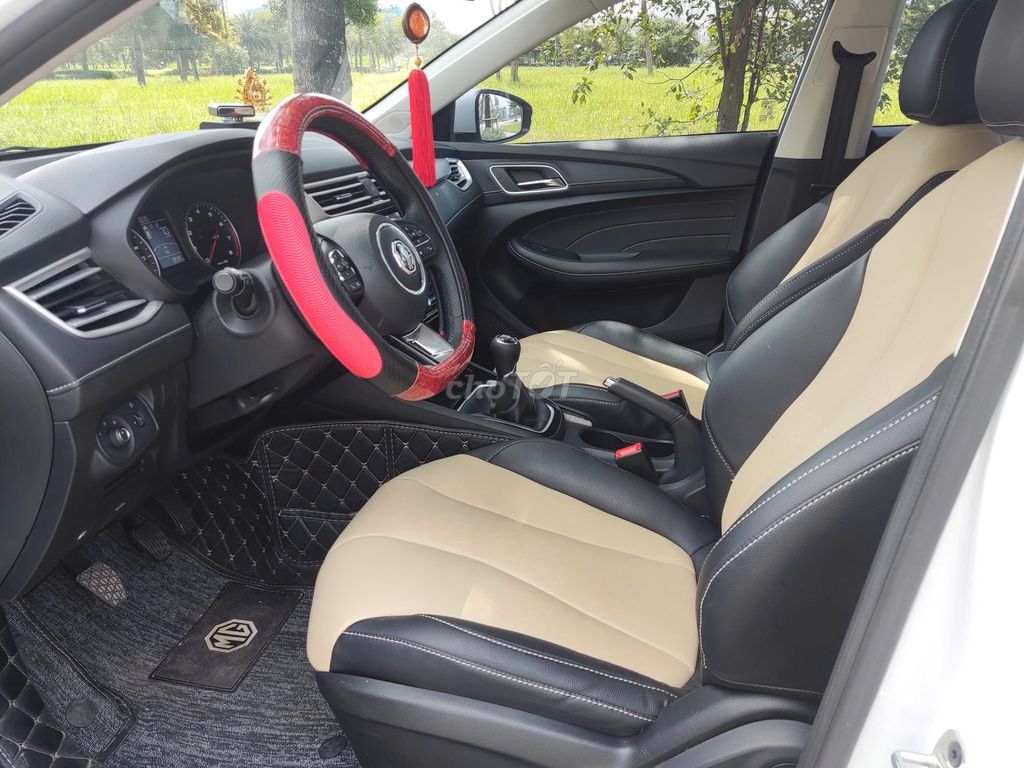 New MG5 MT sx 2024 màu trắng. Mua bán Ô tô tại Quận Thanh Xuân Hà Nội được đăng bởi Thanh Biz Nguyễn Thái Auto hình 6