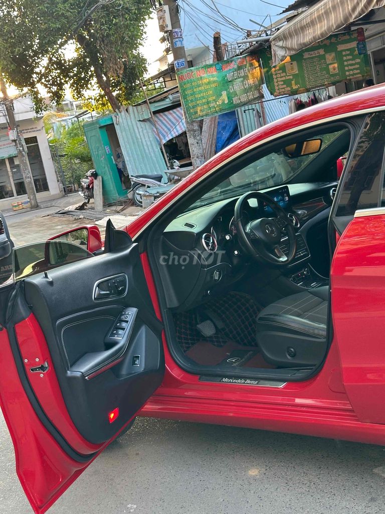 Mercedes Benz CLA Class 11/2015 CLA 200 - 75000 km. Mua bán Ô tô tại Quận 7 Tp Hồ Chí Minh được đăng bởi Auto Car Quận 7 hình 4