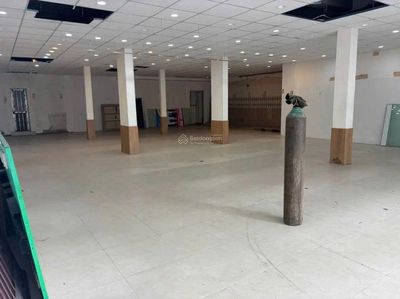 MN2396. CHO THUÊ NHÀ MẶT ĐƯỜNG TUYẾN 2 LÊ HỒNG PHONG 595M2 X 2 TẦNG. Cho thuê văn phòng, mặt bằng kinh doanh tại Quận Ngô Quyền Hải Phòng được đăng bởi Vũ Ngọc Minh