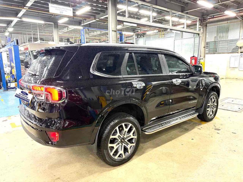 Ford Everest 2025 с пробегом у официального дилера