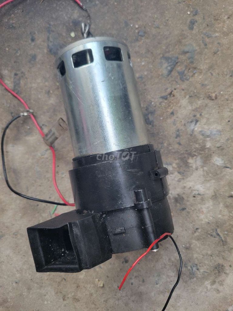 Động cơ DC 24v đuôi có thêm cái quạt sên mini. Mua bán Đồ chuyên dụng, Giống nuôi trồng tại Quận 8 Tp Hồ Chí Minh được đăng bởi Tran minh hình 1