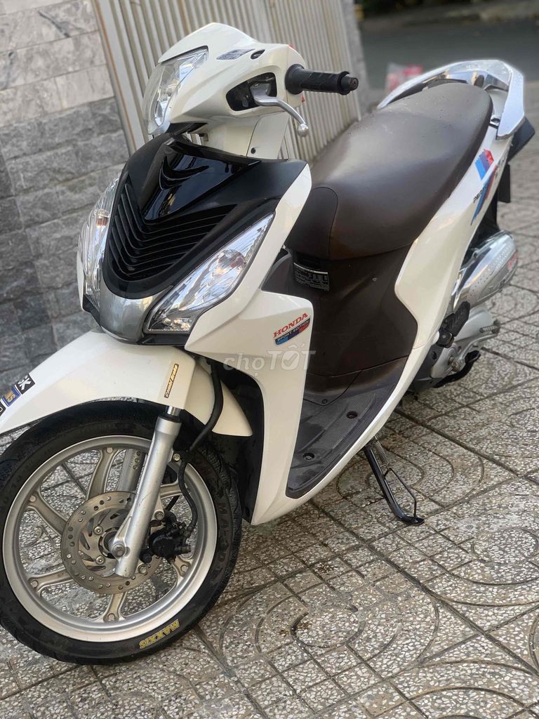 Honda Vision 2016 màu Trắng. Mua bán Xe máy tại Quận Tân Phú Tp Hồ Chí Minh được đăng bởi TÂN HƯƠNG hình 3