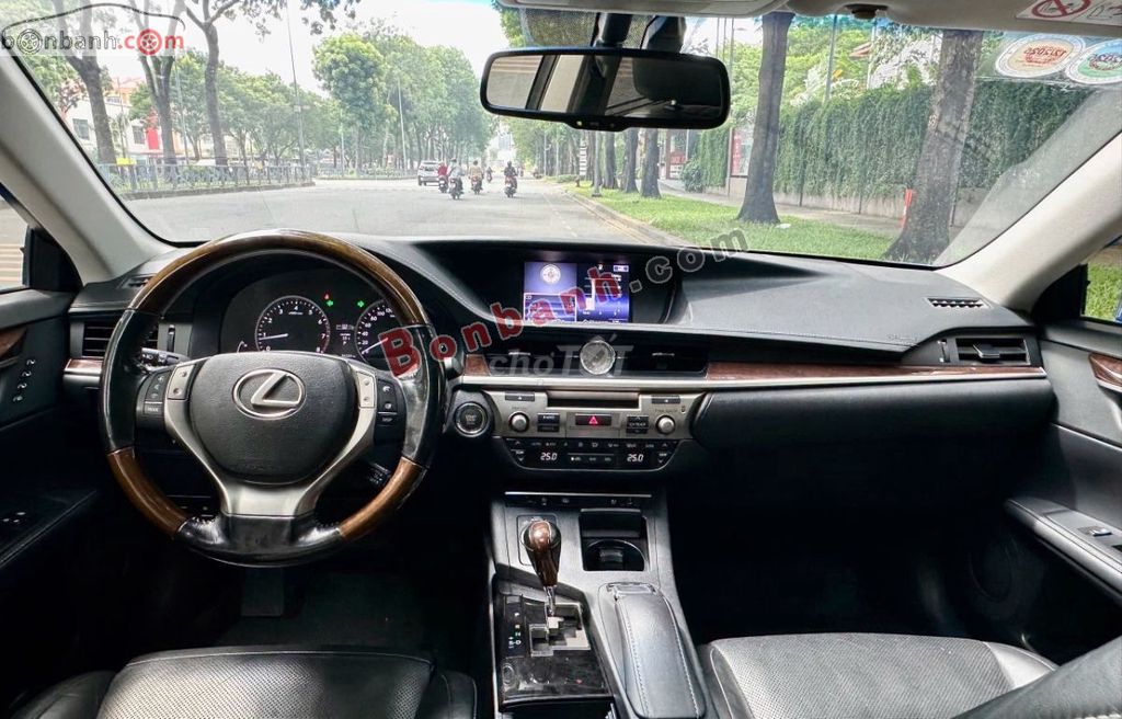 Lexus ES 350 2015 - 999 Triệu xanh dương. Mua bán Ô tô tại Quận Tân Phú Tp Hồ Chí Minh được đăng bởi ANH CHÂU hình 9