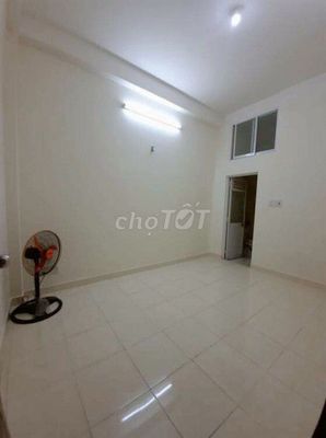 Cho thuê phòng trọ tại quận 10, ưu tiên nữ, nhân viên văn phòng