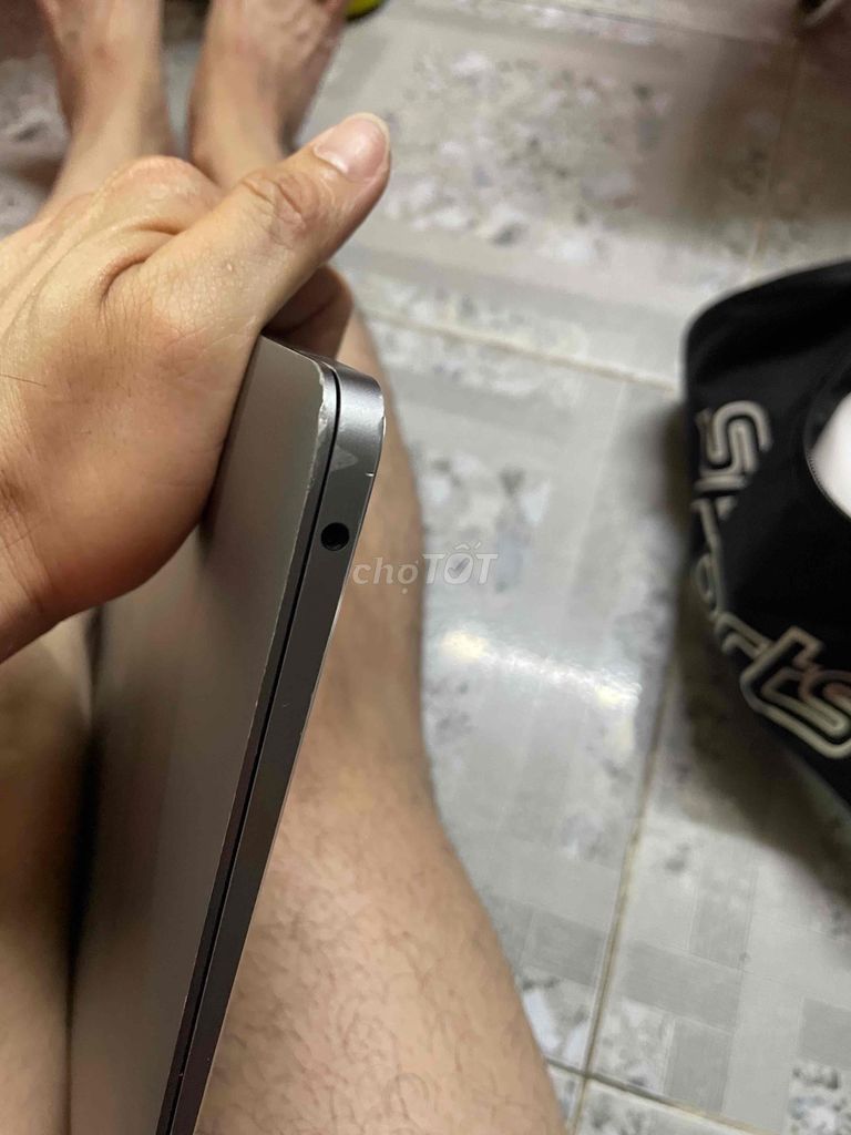 MacBook Air M1 ( 8gb/256gb ) mới 97% loa rè + trầy. Mua bán Laptop tại Quận 8 Tp Hồ Chí Minh được đăng bởi Nguyễn minh hình 1