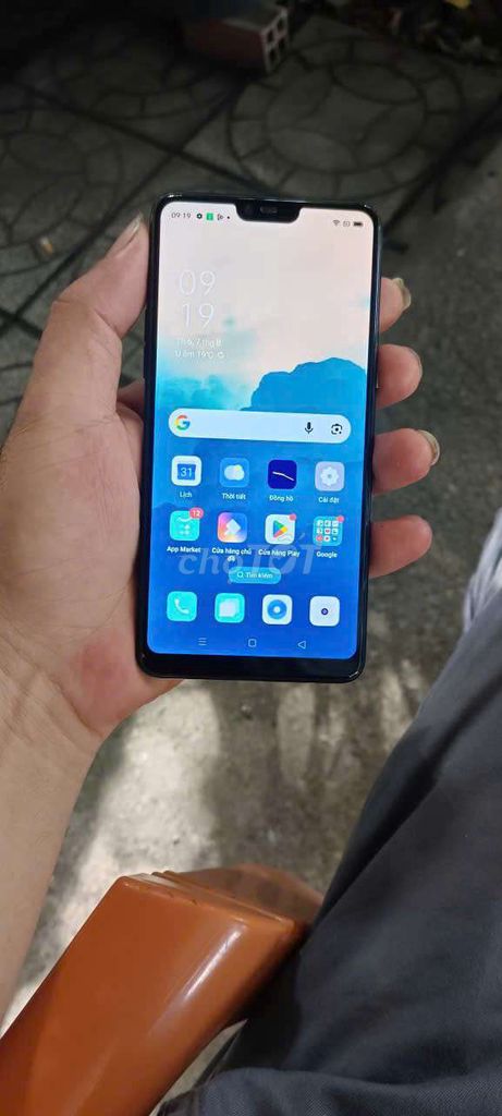 OPPO F7.ram 4 bn 64G ngoại hình khá PIN trâu . Mua bán Điện thoại tại Quận Bình Thuỷ Cần Thơ được đăng bởi cầu rạch súc 91b Nguyễn Văn Linh  hình 1