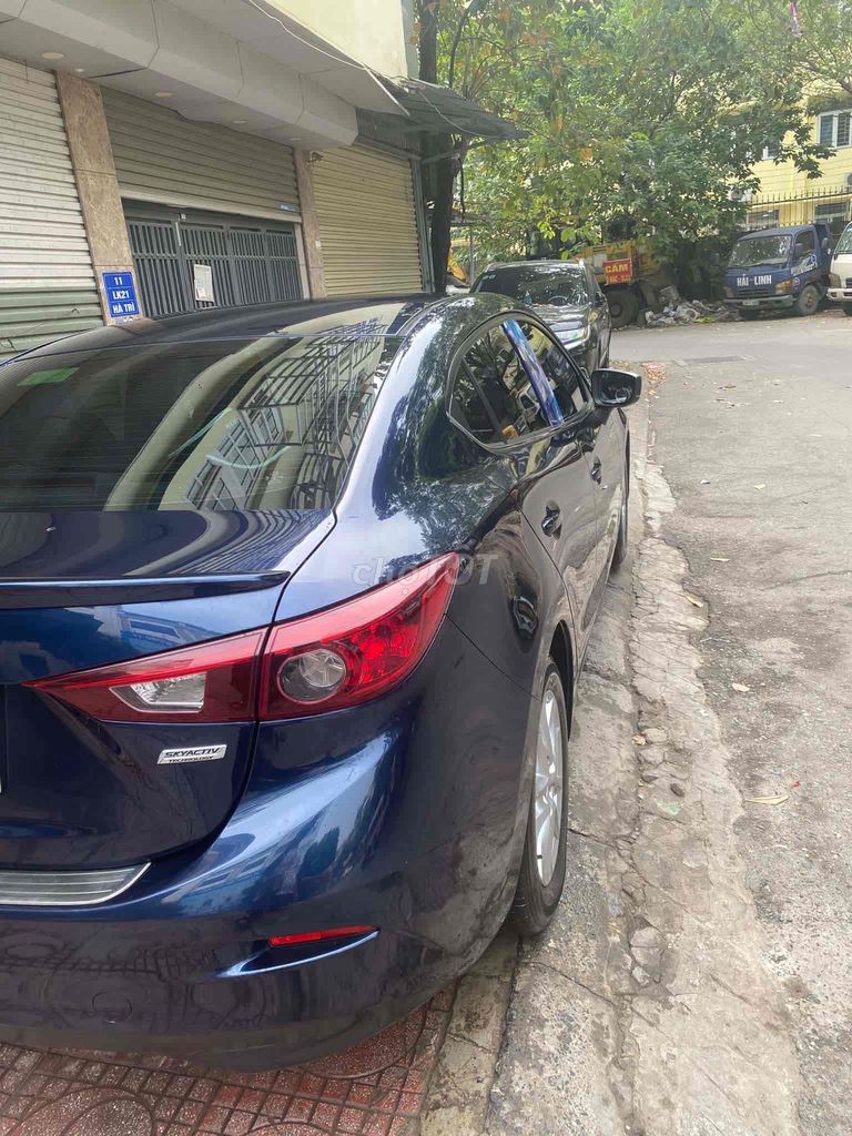 Mazda Mazda3 2019 синий 120 тыс. км