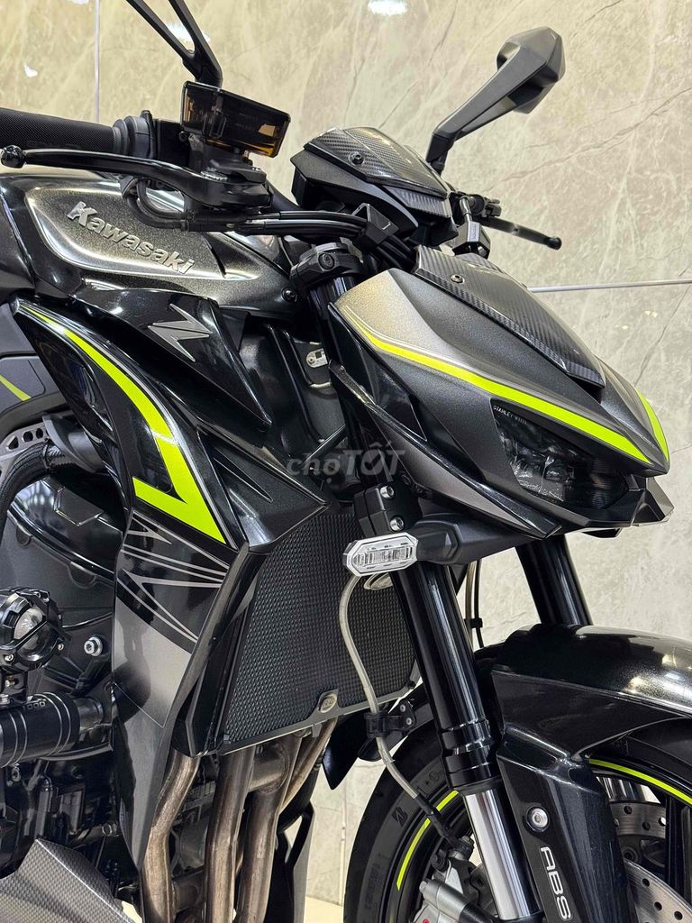 Кавасаки Z1000R 2018 Черно-зеленый