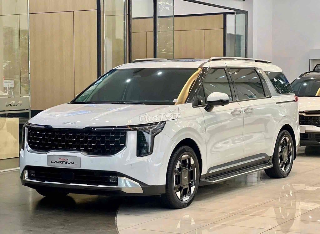 KIA CARNIVAL 2025  TẶNG BHVC, NHIỀU QUÀ TẶNG. Mua bán Ô tô tại Quận 1 Tp Hồ Chí Minh được đăng bởi Giá Xe Kia Mazda Tốt Nhất TPHCM hình 3