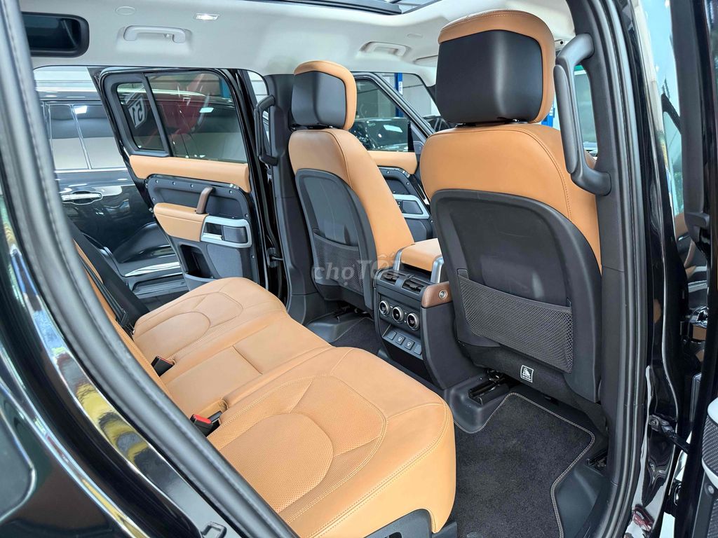 Defender 110HSE 2022 P300 23.000 km. Mua bán Ô tô tại Quận Tân Bình Tp Hồ Chí Minh được đăng bởi Nguyễn Văn Lâm hình 17
