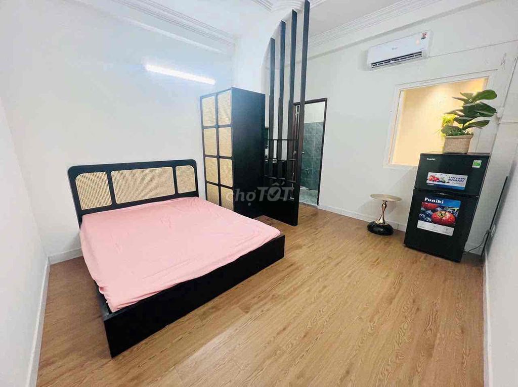 PHÒNG 30m2 FULL NỘI THẤT HUỲNH VĂN BÁNH PHÚ NHUẬN