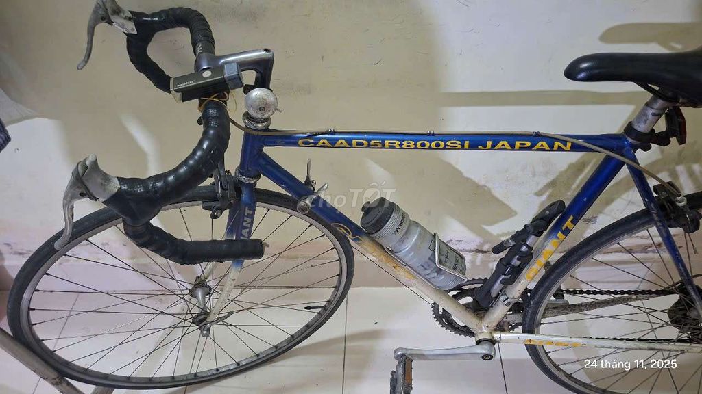 Xe đạp đua Giant CAAD5R800SI Nhật Bản. Mua bán Xe đạp tại Quận Ninh Kiều Cần Thơ được đăng bởi Hậu Lâm Văn hình 1