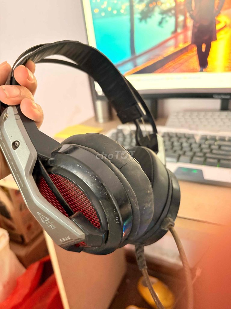 tai nghe đổi màu. Mua bán Tivi, Âm thanh tại Quận Hà Đông Hà Nội được đăng bởi tuyết khương hình 1