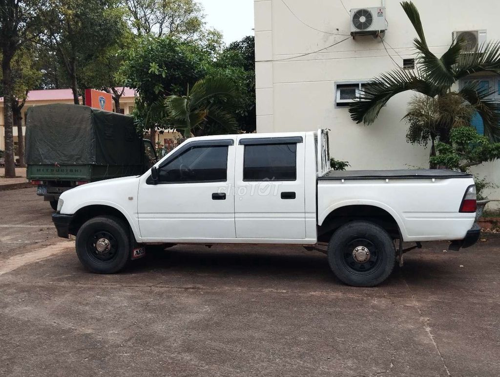 Isuzu 2000 Trắng 5 chỗ. Mua bán Ô tô tại Thành phố Buôn Ma Thuột Đắk Lắk được đăng bởi oai hình 12