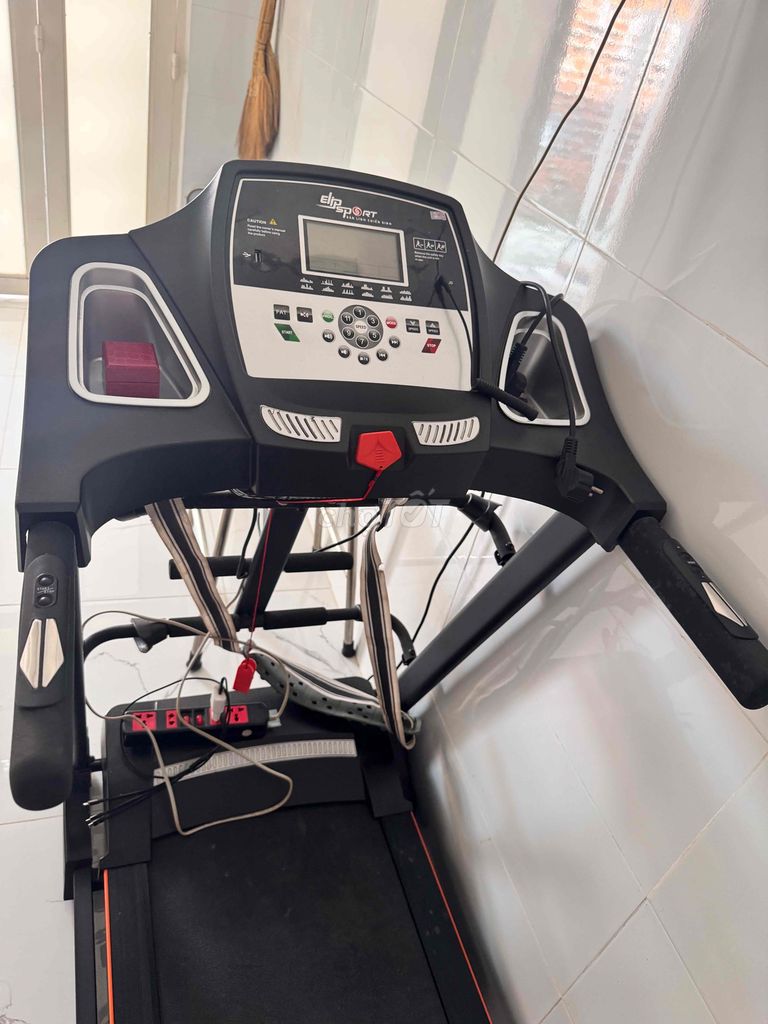 Thanh Lý MÁY CHẠY BỘ ELIP ILIKE IE04