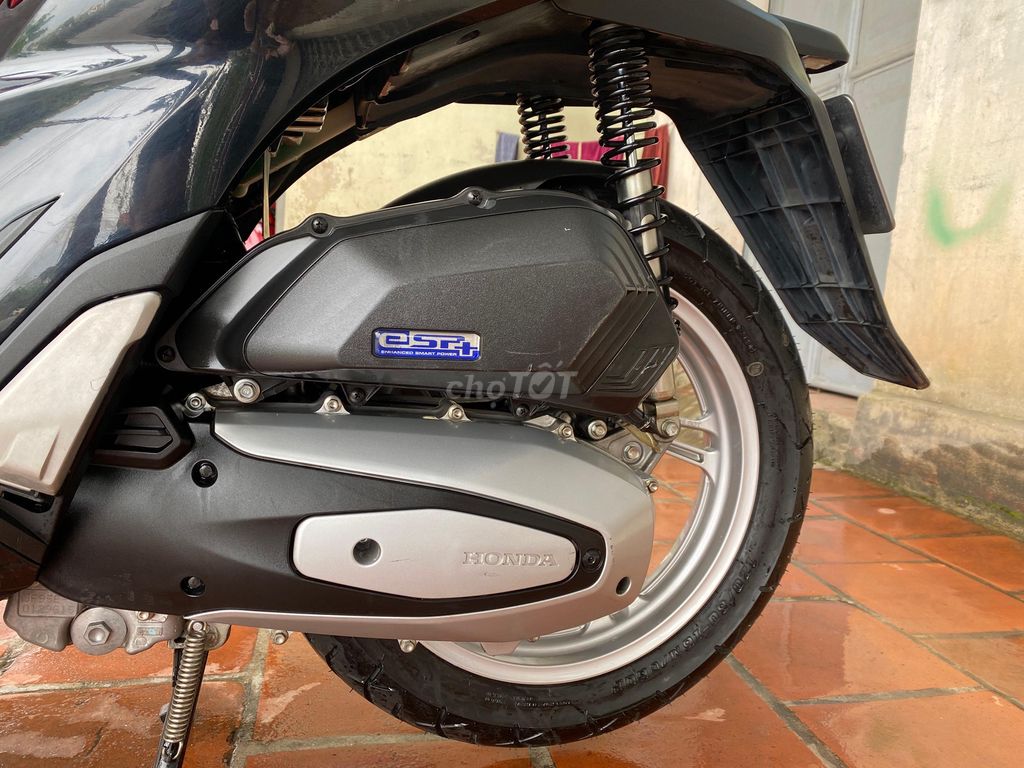 Bán SH125i CBS 2022 màu đen - người dùng. Mua bán Xe máy tại Huyện Sóc Sơn Hà Nội được đăng bởi Vũ Văn Trường hình 8