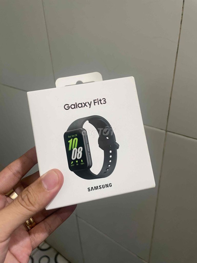 Samsung Galaxy Fit3 Đen Mới 100%%. Mua bán Thiết bị đeo thông minh tại Quận Bình Thạnh Tp Hồ Chí Minh được đăng bởi Minh Sang SamZone hình 1