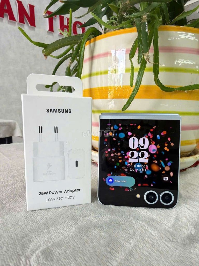 Samsung Galaxy Z Flip6 256GB. Mua bán Điện thoại tại Quận Ninh Kiều Cần Thơ được đăng bởi Di Động Cần Thơ hình 1