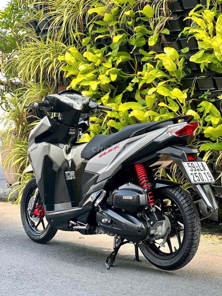 click thái 125cc máy móc zin êm chính chủ ký bstp. Mua bán Xe máy tại Quận 12 Tp Hồ Chí Minh được đăng bởi CHXM Phương Nam Chuyên Bán Xe Trả Góp Bao Nợ Xấu hình 7