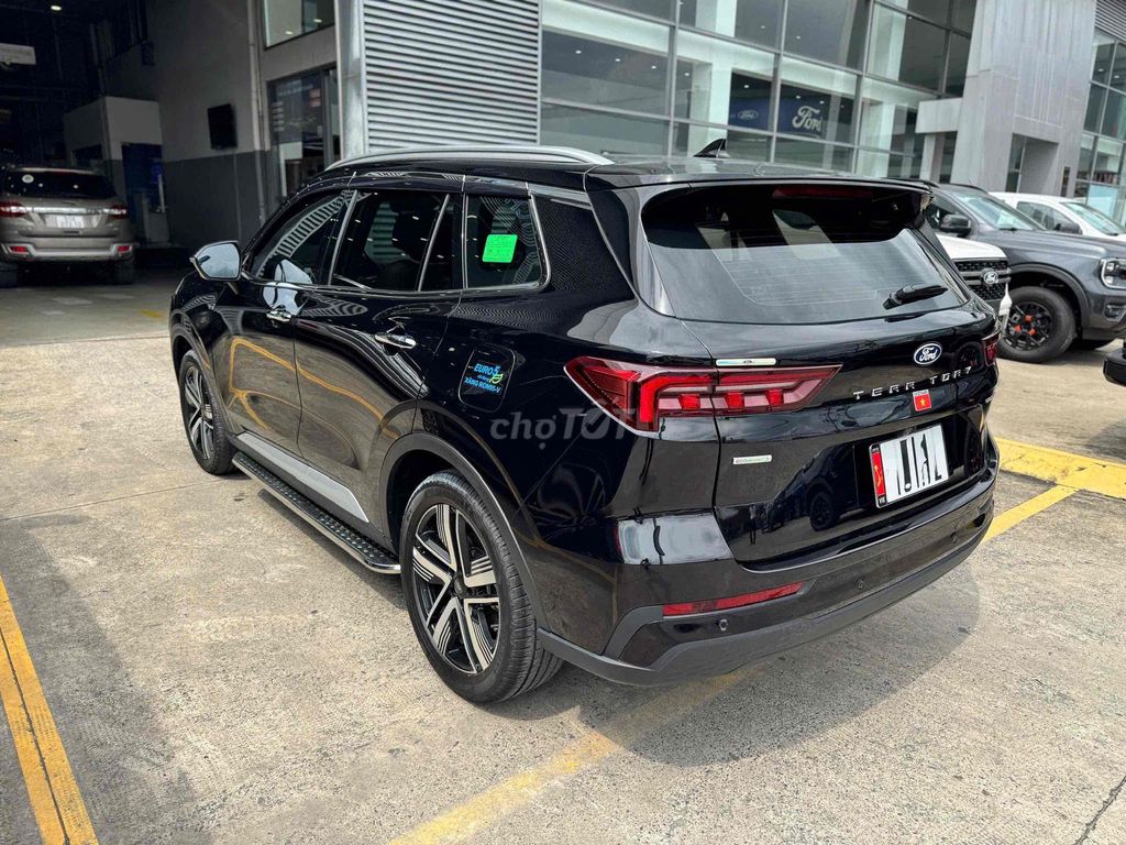 Ford Territory Titanium X 2025 черный 10 000 км