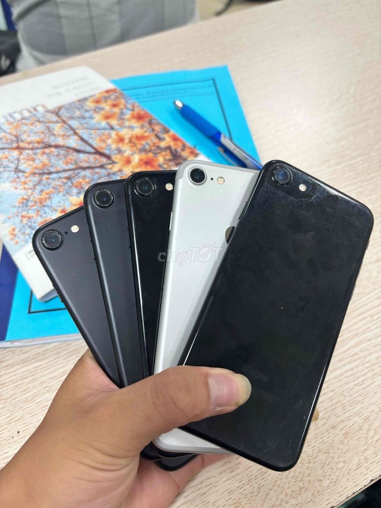 Apple iPhone 7 32GB Đen, Trắng. Mua bán Điện thoại tại Quận Hoàng Mai Hà Nội được đăng bởi Nguyễn Thưởng hình 1