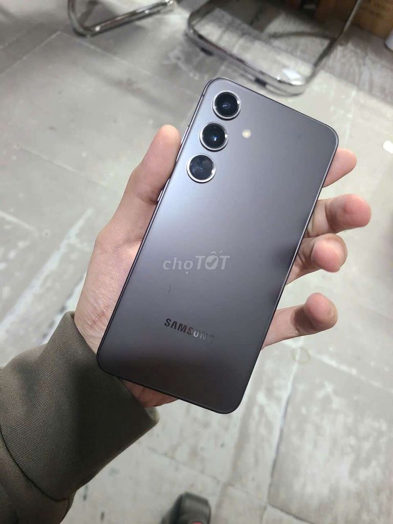 Samsung S24 Exynos 256GB Xám. Mua bán Điện thoại tại Quận Bình Tân Tp Hồ Chí Minh được đăng bởi Nguyễn Anh Tú hình 1