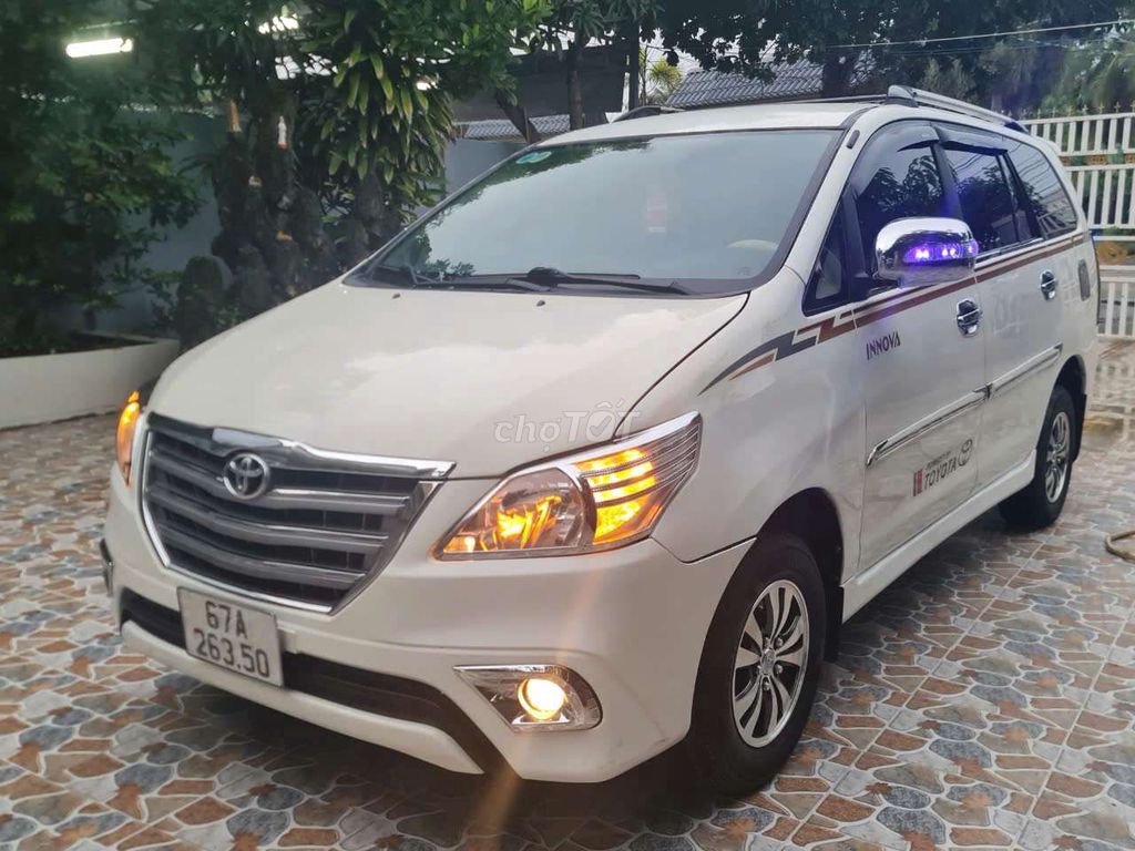 Toyota Innova 2013 E - xe đẹp, máy không lỏi