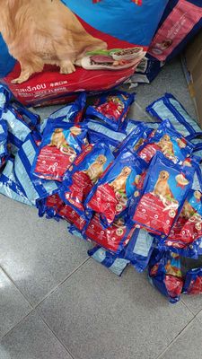 Thanh lý 1 số loại thức ăn chó mèo nghỉ bán