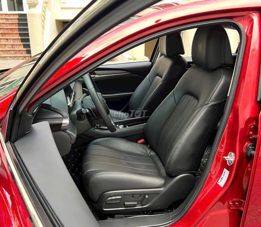Mazda 6 2022 Premium 2.0 AT - 30000 km. Mua bán Ô tô tại Thành phố Thủ Đức Tp Hồ Chí Minh được đăng bởi Hương Nguyễn  hình 9