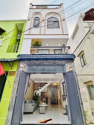 NHÀ 2 LẦU GÓC 2 MẶT TIỀN SIÊU THOÁNG,ĐƯỜNG OTO TỚI CỬA-P15.QTB