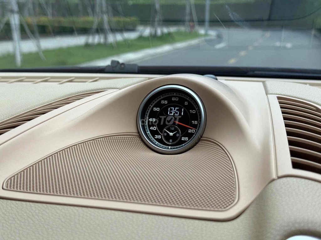 Porsche Cayenne 2011 bảo hành 1 năm. Mua bán Ô tô tại Quận 7 Tp Hồ Chí Minh được đăng bởi chị Hương hình 6