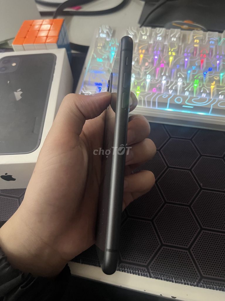 Apple iPhone 11 64GB Đen. Mua bán Điện thoại tại Quận Hà Đông Hà Nội được đăng bởi Tuan Minh Tran hình 1