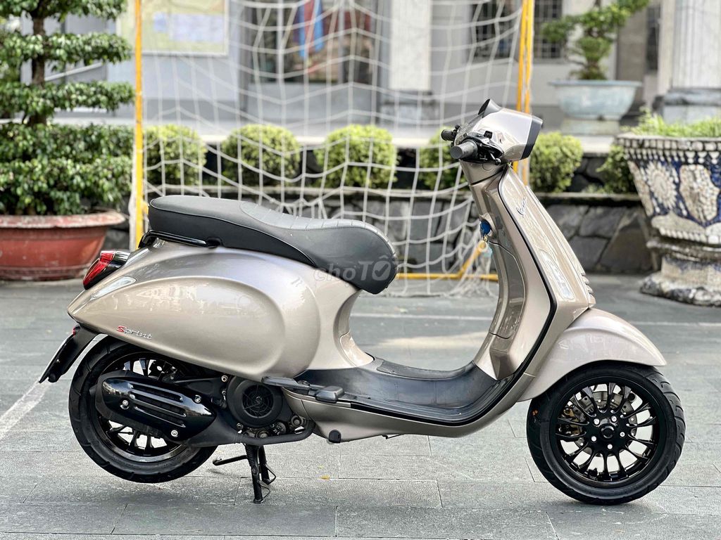 VESPA SPRINT 2018 Vàng Tft BSTP chính chủ có góp. Mua bán Xe máy tại Thành phố Thủ Đức Tp Hồ Chí Minh được đăng bởi Hiếu  hình 3