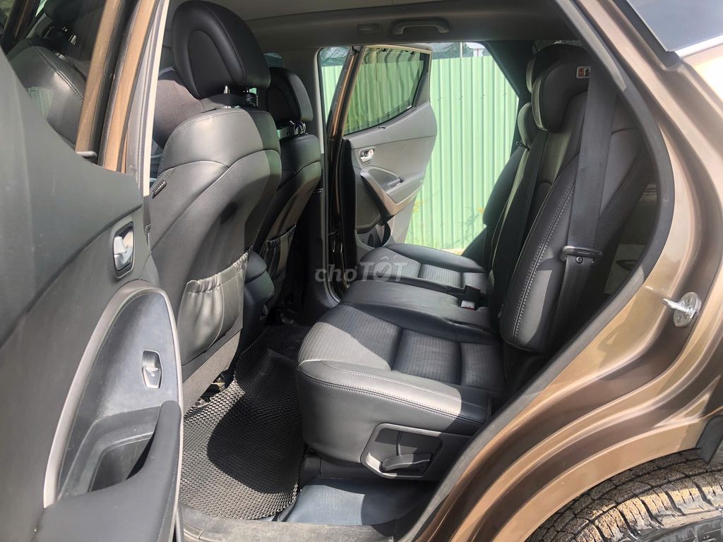 Hyundai Santa Fe 2015 2.2L 4WD - 41000 km. Mua bán Ô tô tại Huyện Hóc Môn Tp Hồ Chí Minh được đăng bởi Huy Hyundai hình 9