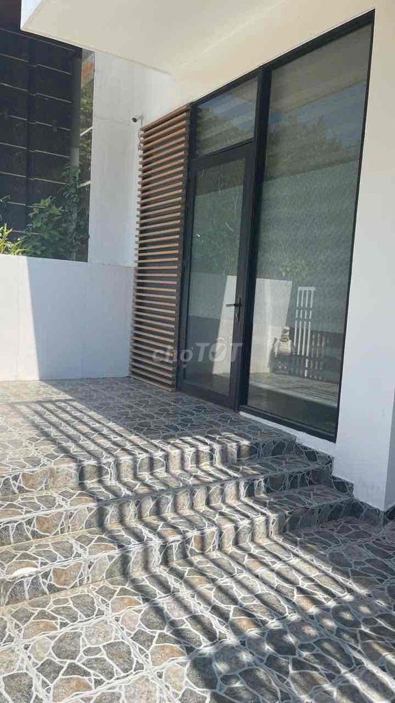 Nhà mặt tiền trung tâm quy nhơn, sổ hồng chính chủ (giá thương lượng) Nhà mặt tiền trung tâm quy nhơn, sổ hồng chính chủ (giá thương lượng)