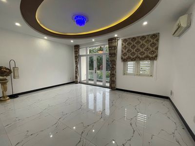 Townhouse 138 m² · 7 bed · Đường số 4