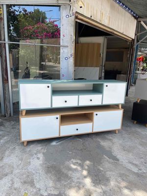 Kệ ti vi từ 1 m2 đến 2 m4  nhận đặt theo yêu cầu. Mua bán Tủ, kệ gia đình tại Quận Liên Chiểu Đà Nẵng được đăng bởi Thuỳ linh