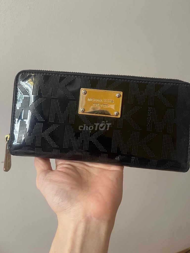 Ví cầm tay Michael Kors Nữ Đen. Mua bán Túi xách tại Quận Thanh Khê Đà Nẵng được đăng bởi Phạm Thị Mỹ Trang hình 1