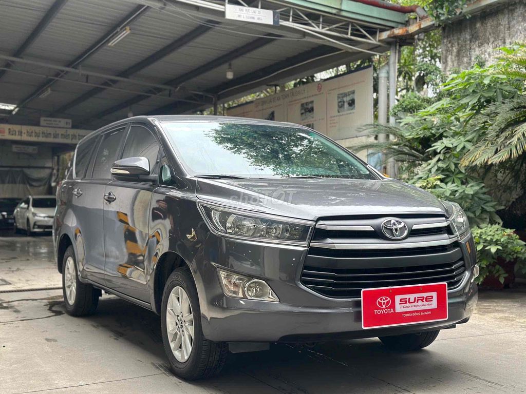 Toyota Innova 2017 2.0E số sàn, giá giảm