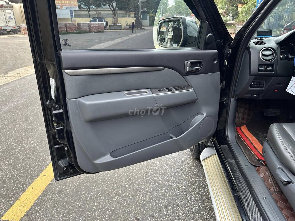 Ford Everest 2.5AT 2016 đen 83.000 km. Mua bán Ô tô tại Quận Gò Vấp Tp Hồ Chí Minh được đăng bởi Quang hình 7