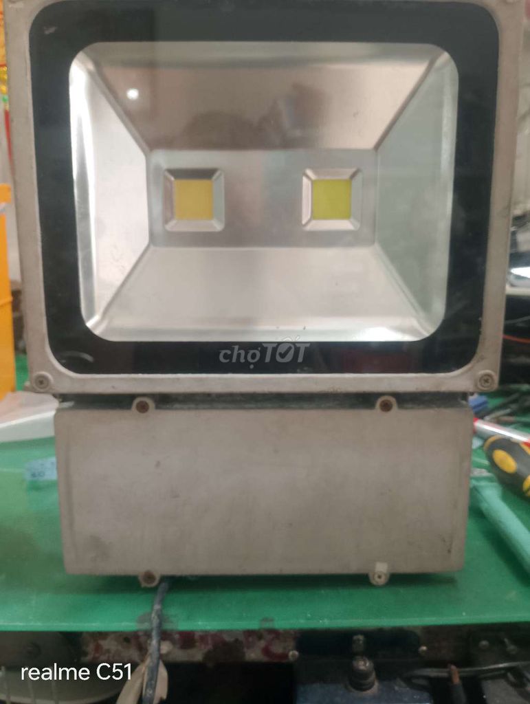 Đèn LED chiếu sáng ngoài trời. Mua bán Đèn tại Quận Cái Răng Cần Thơ được đăng bởi Truongbakhan hình 1