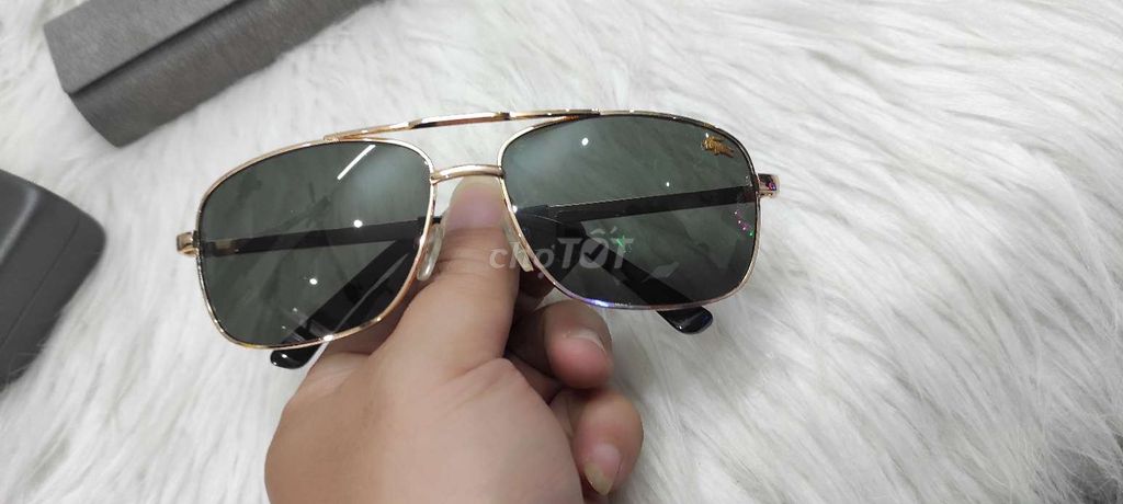 Kính râm Meca Vàng Unisex. Mua bán Phụ kiện thời trang khác tại Quận Thanh Xuân Hà Nội được đăng bởi Trần Tuấn hình 1